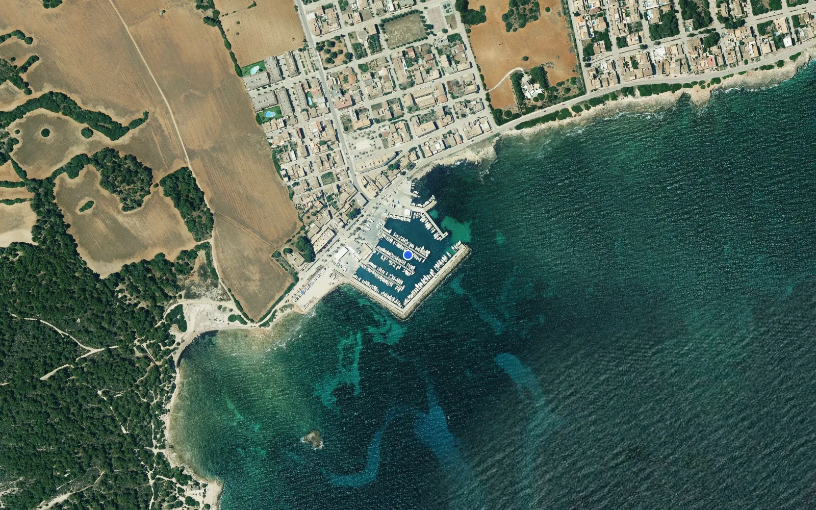 Satellite and nautical chart view of Club Nautic de s'Estanyol de Migjorn