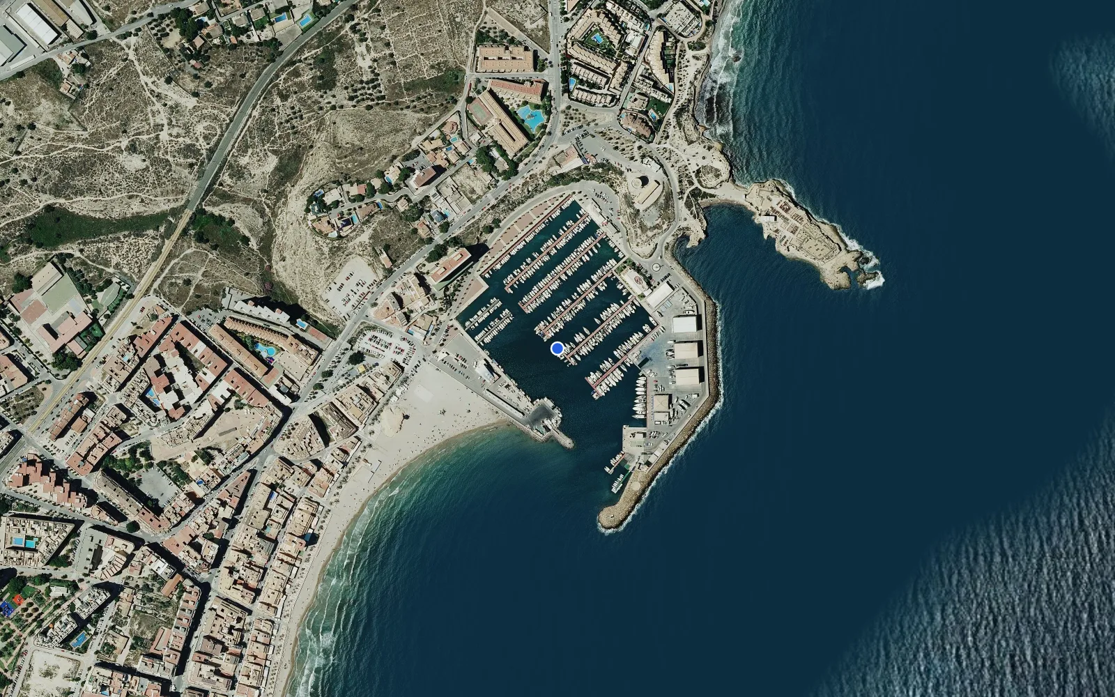Satellite and nautical chart view of Club Nautico Campello