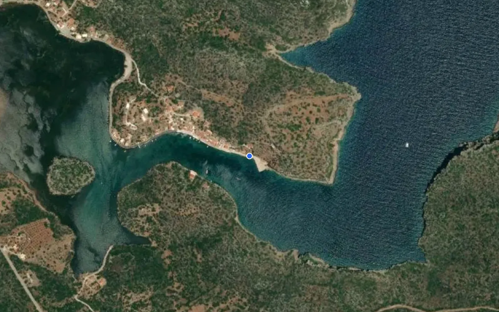 Satellite and nautical chart view of Gerakas Marina