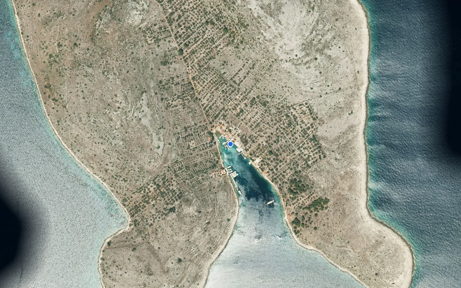 Satellite and nautical chart view of Konoba Piccolo