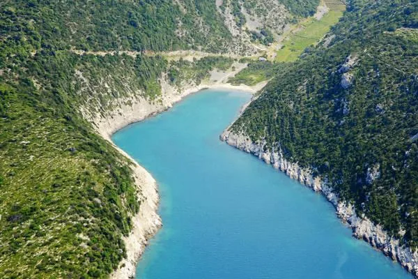 Konopjikova Harbour