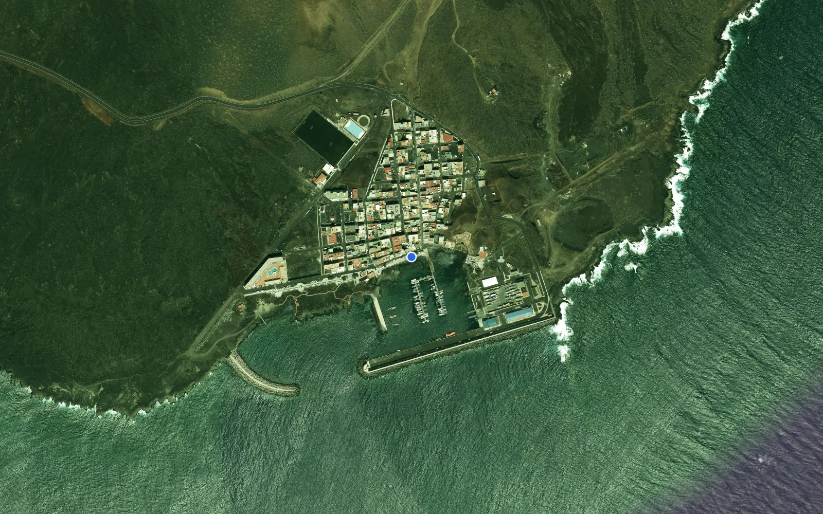 Satellite and nautical chart view of La Restinga