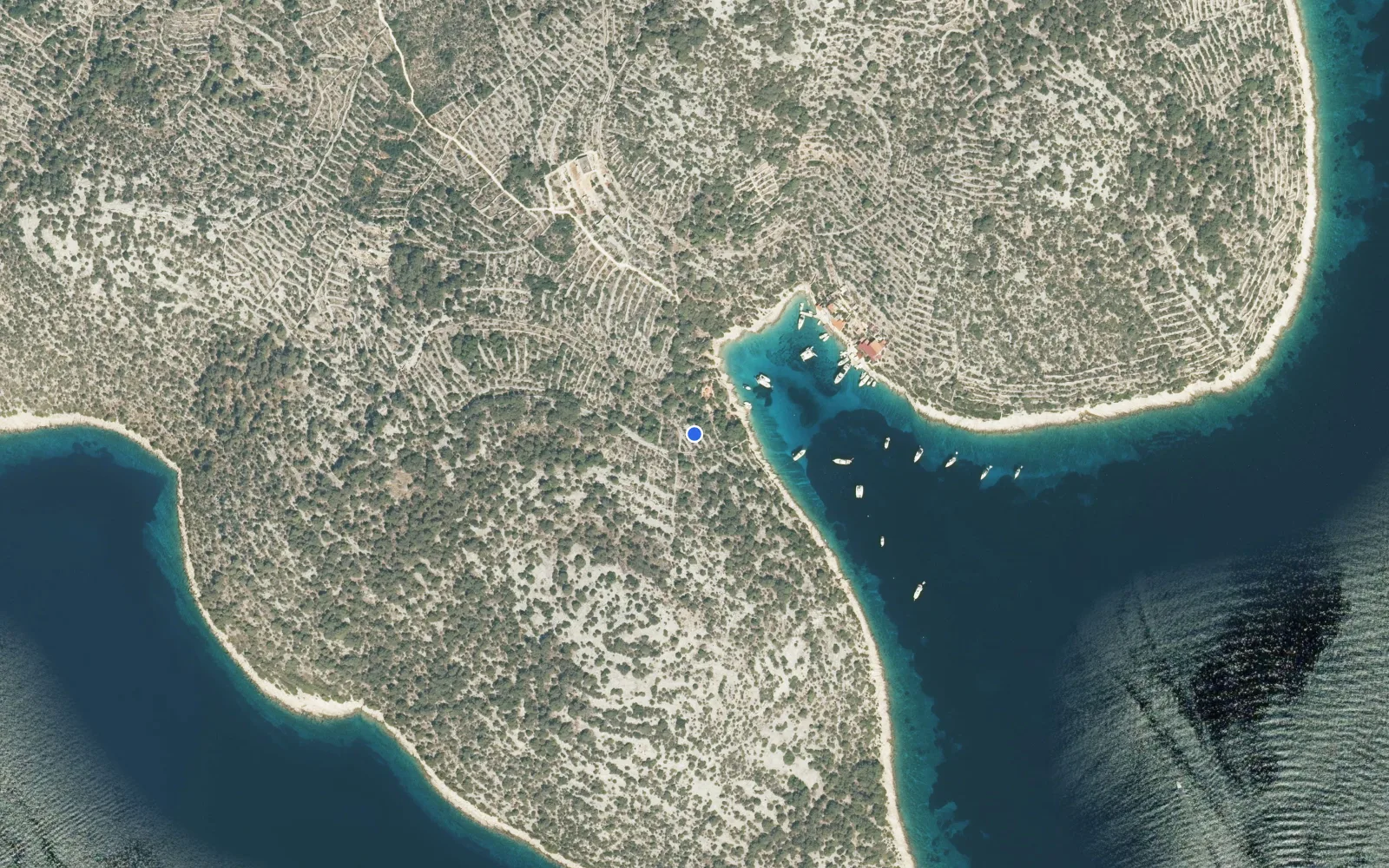 Satellite and nautical chart view of Lemes