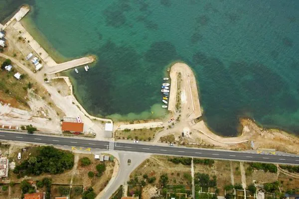Leso Harbour — photo 2 of 2