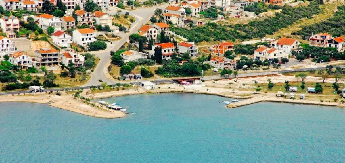 Leso Harbour