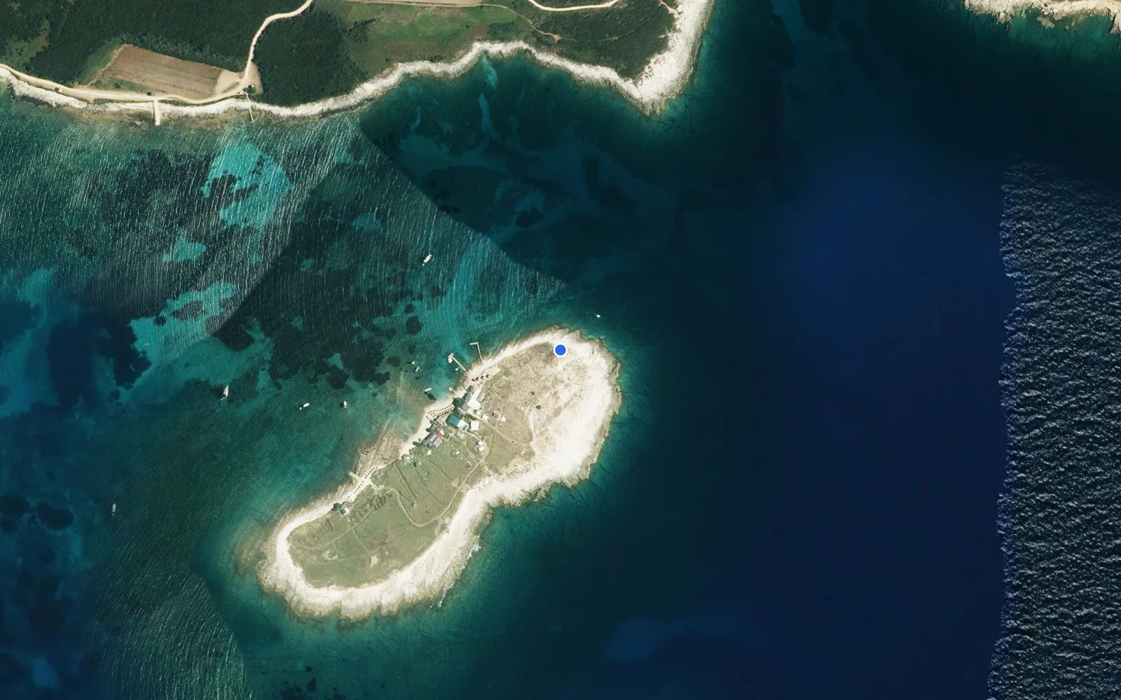 Satellite and nautical chart view of Levan Island