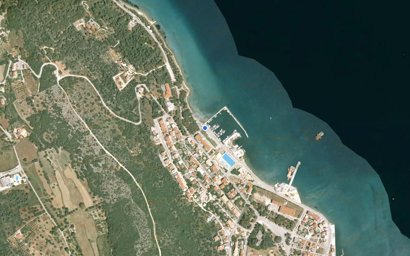 Satellite and nautical chart view of Maistratos Harbour
