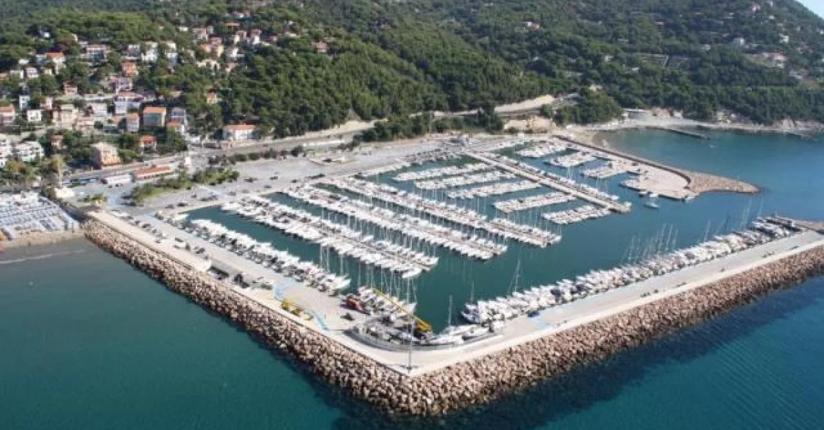 Marina di Andora — photo 3 of 3