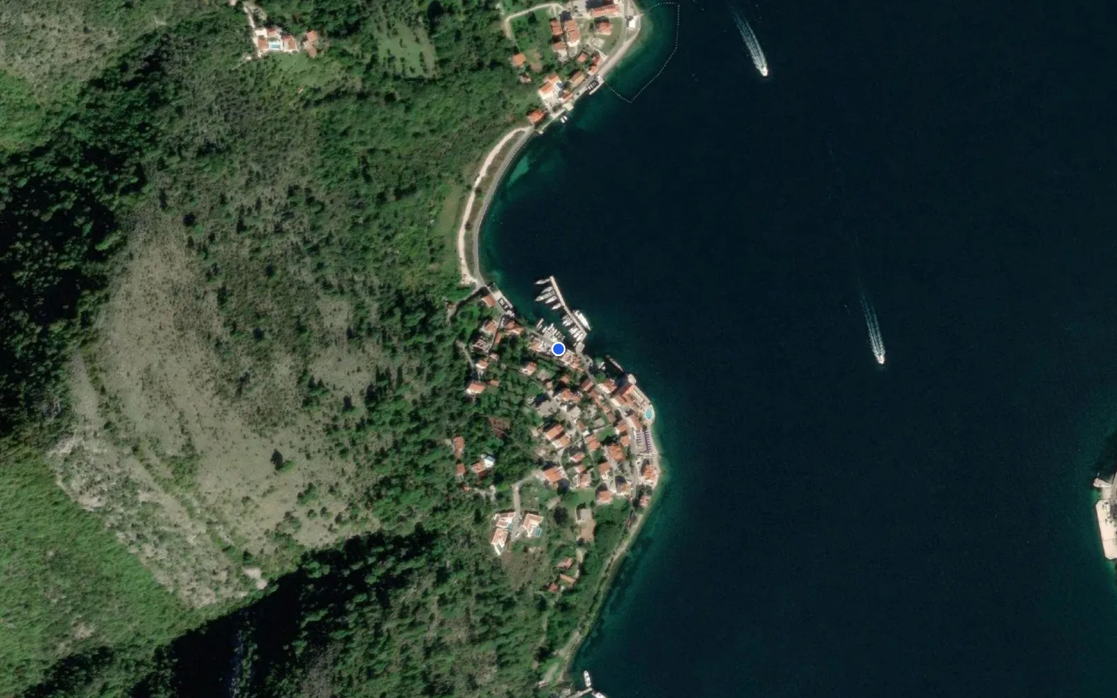 Satellite and nautical chart view of Marina Glavati Prcanj