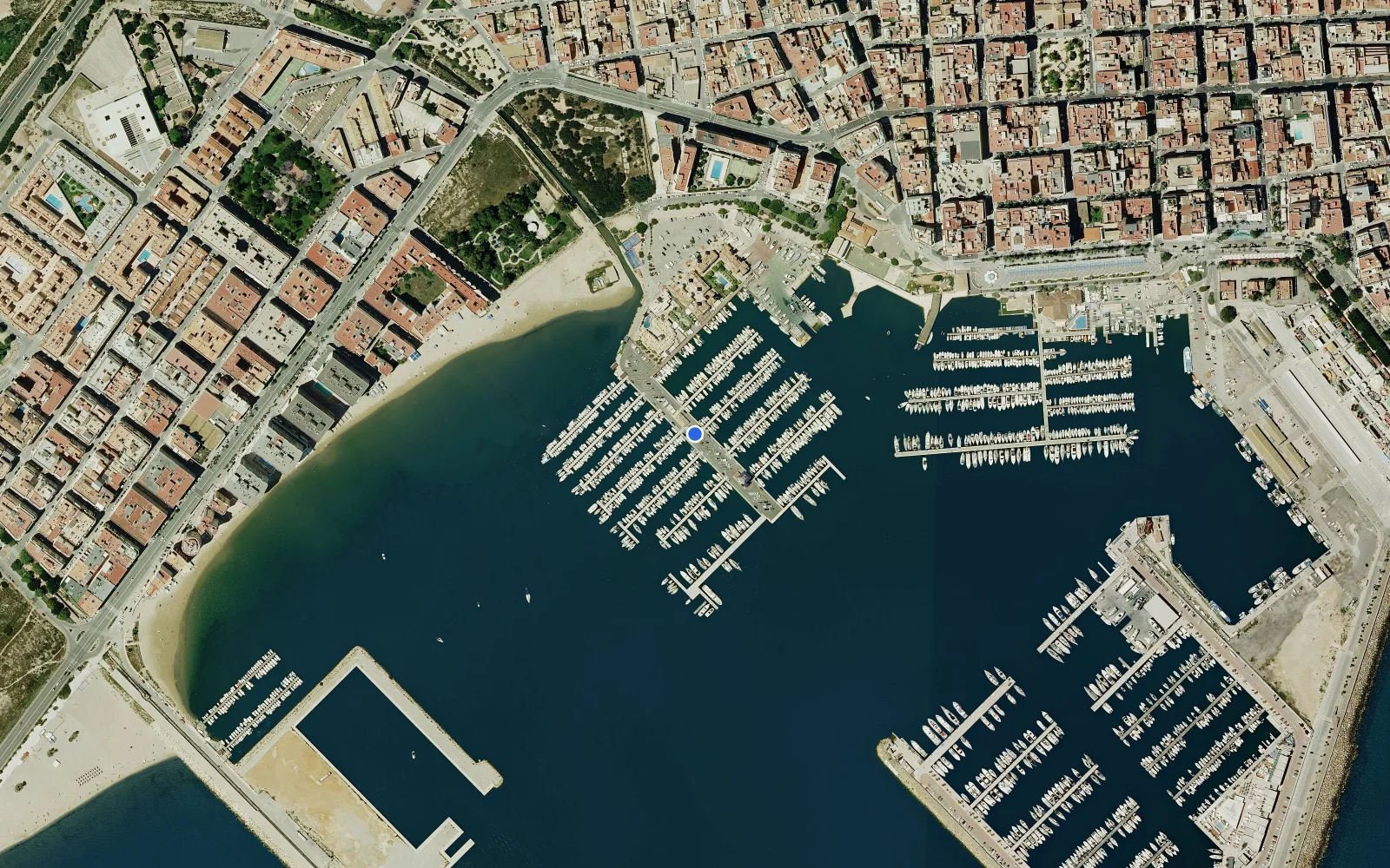 Satellite and nautical chart view of Marina Internacional
