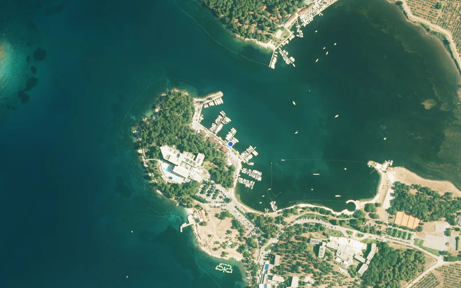 Satellite and nautical chart view of Marina Parentium