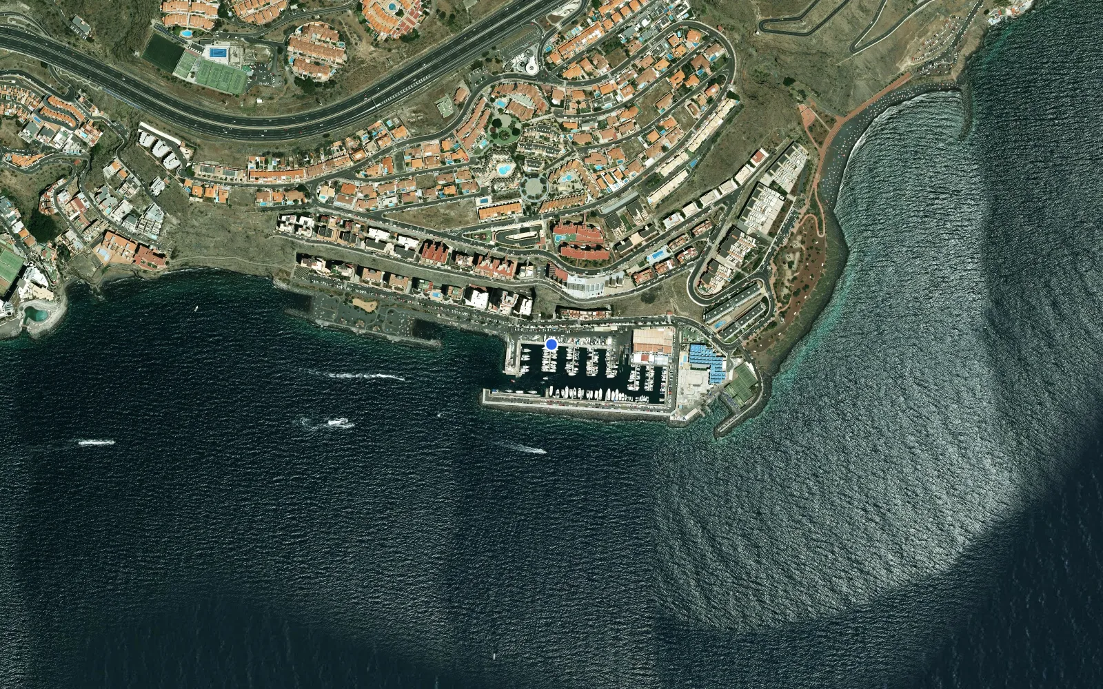 Satellite and nautical chart view of Marina Radazul
