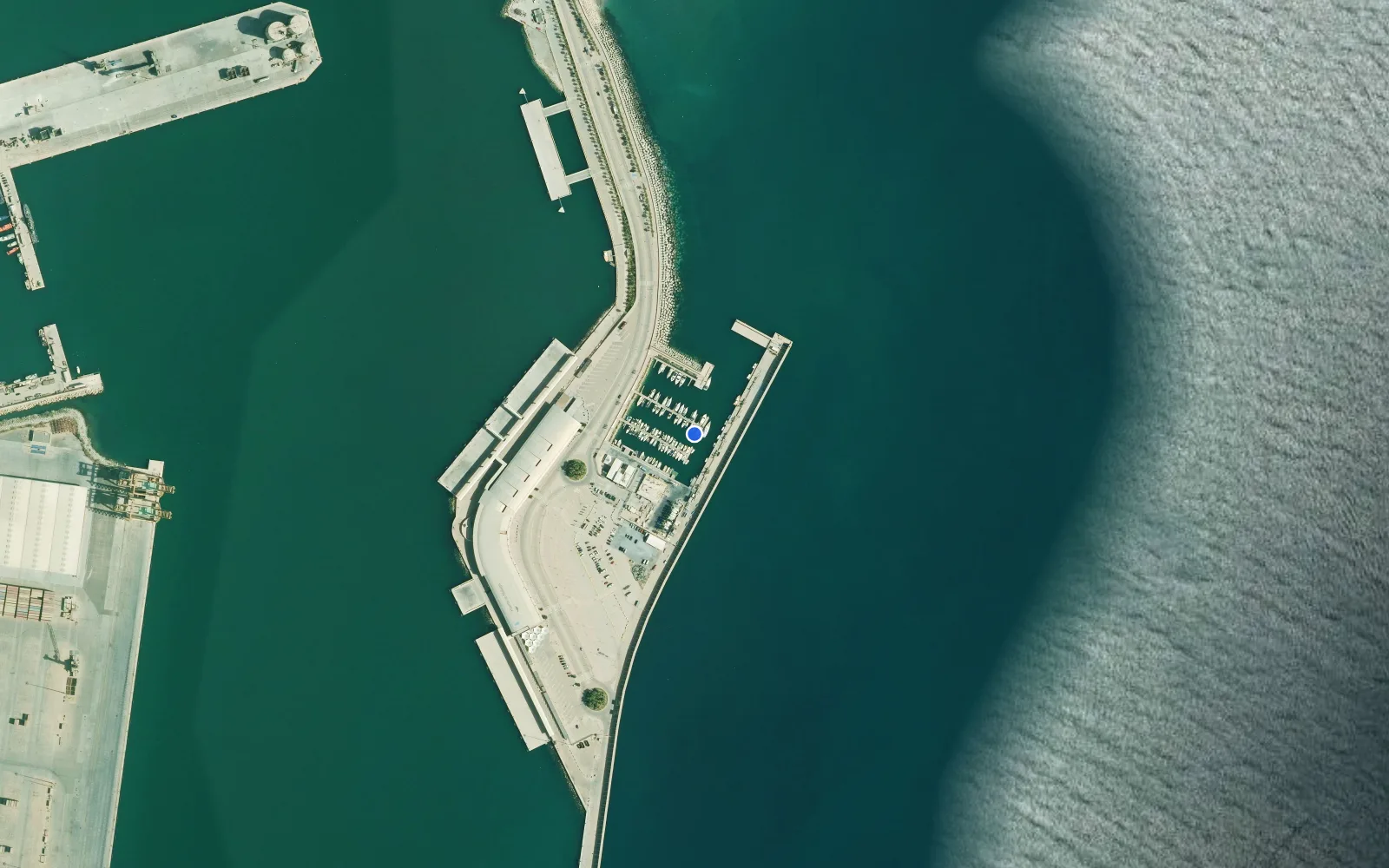 Satellite and nautical chart view of Marina Real Club Mediterraneo