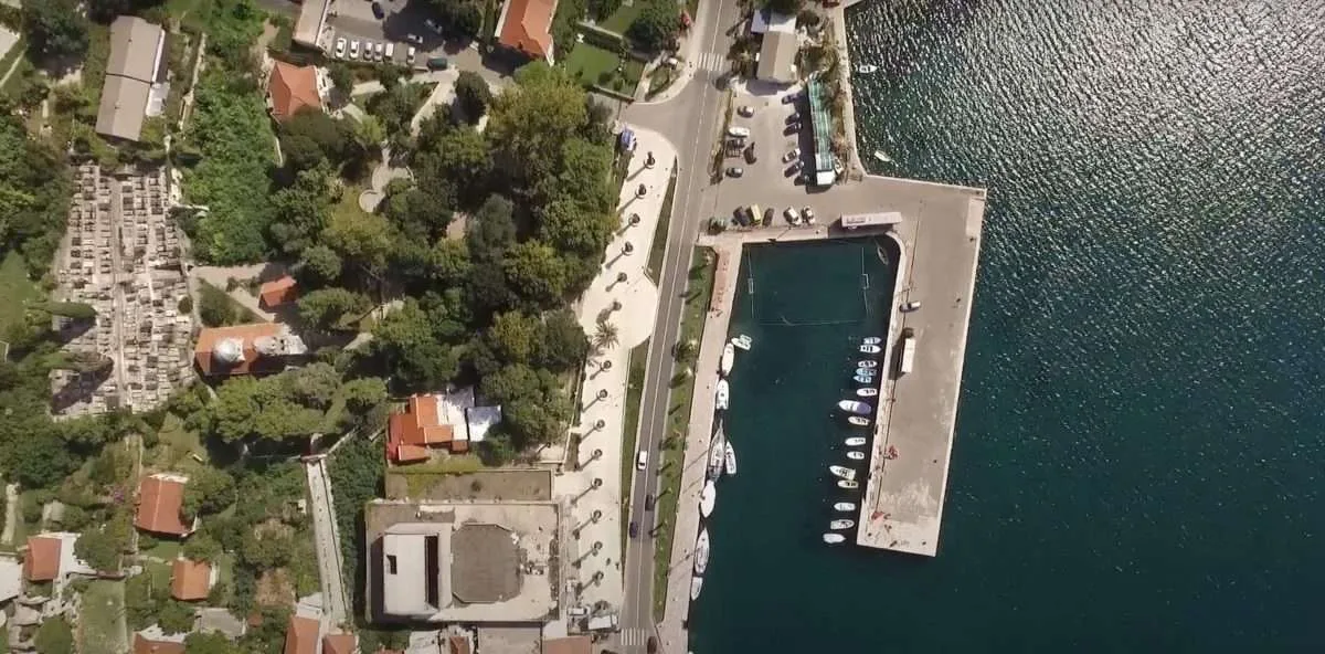 Risan Harbour