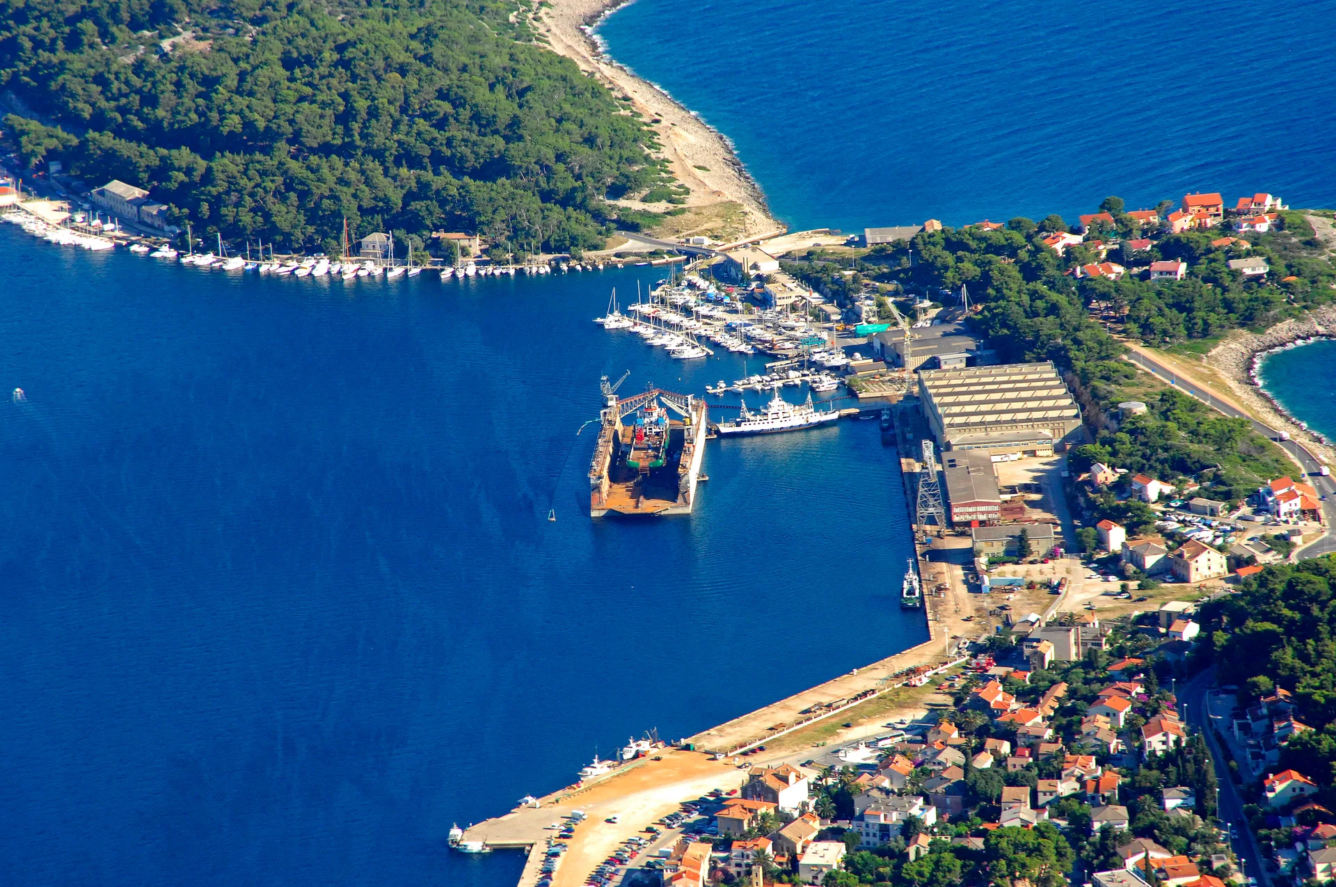 Marina Yachting Club