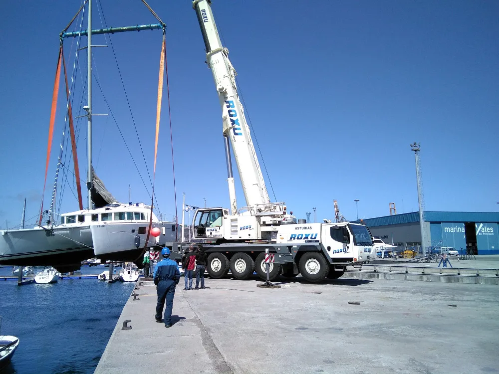 Marina Yates del Principado — photo 2 of 2