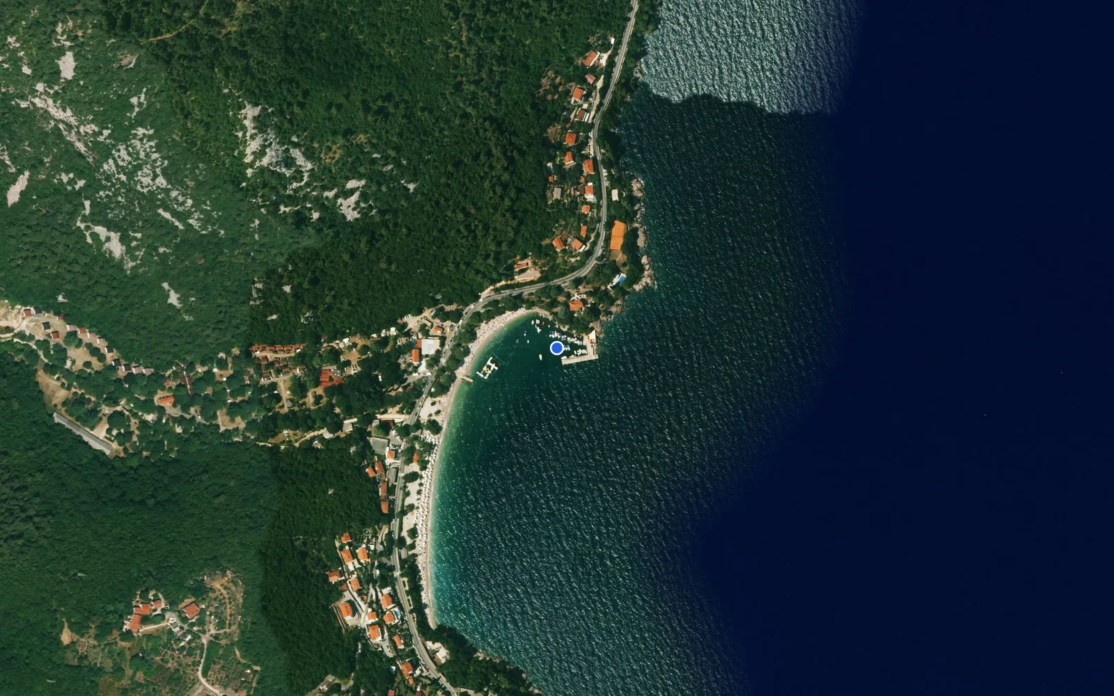 Satellite and nautical chart view of Medveja