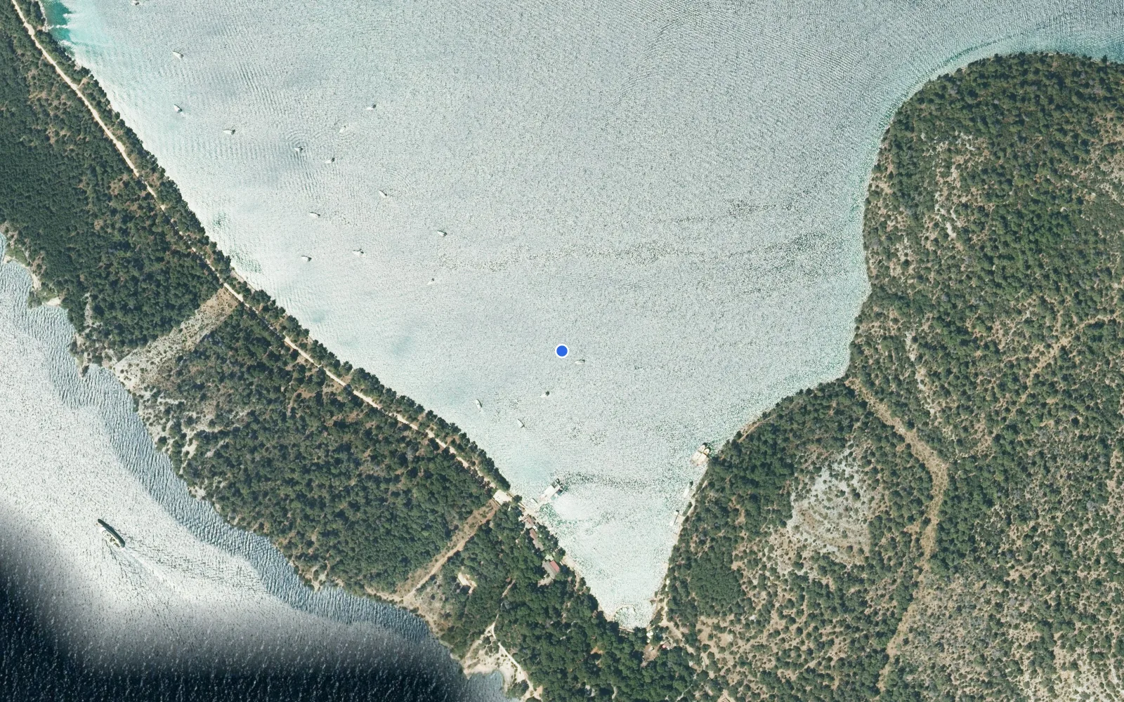 Satellite and nautical chart view of Mir