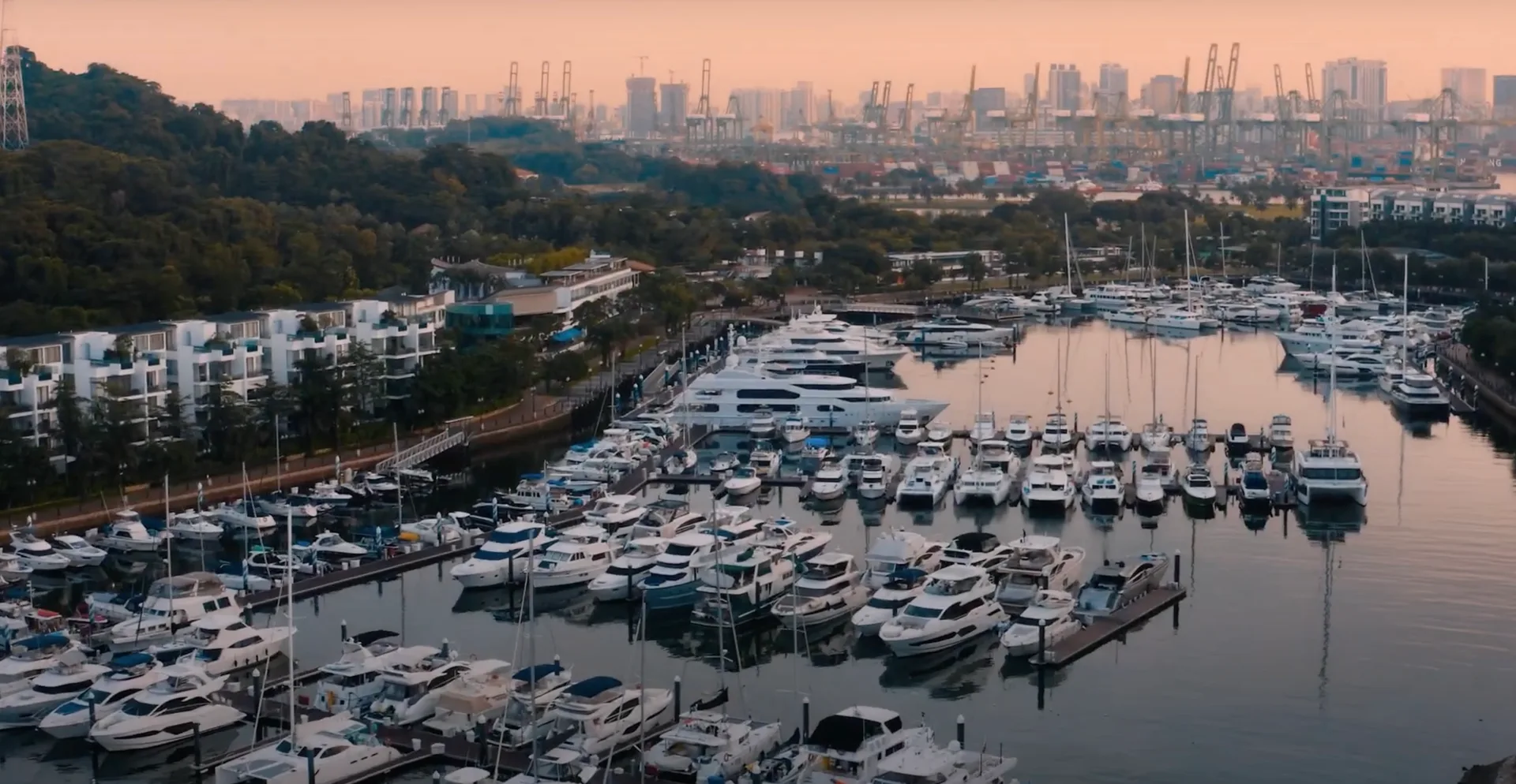 ONE°15 Marina Sentosa Cove — photo 2 of 10
