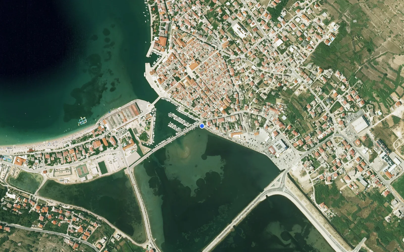 Satellite and nautical chart view of Pag harbour
