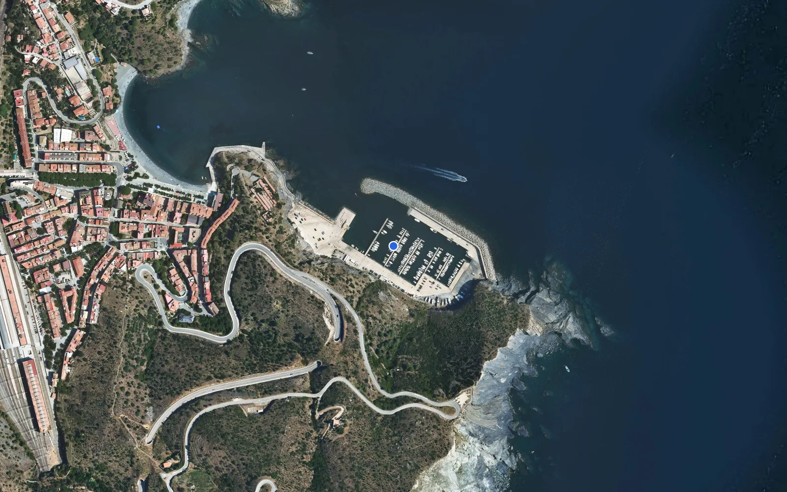 Satellite and nautical chart view of Port de Portbou