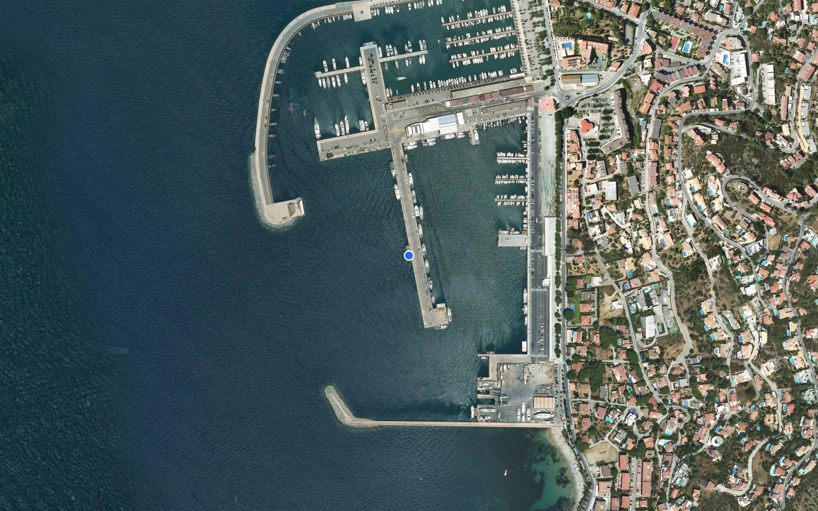 Satellite and nautical chart view of Port de Roses