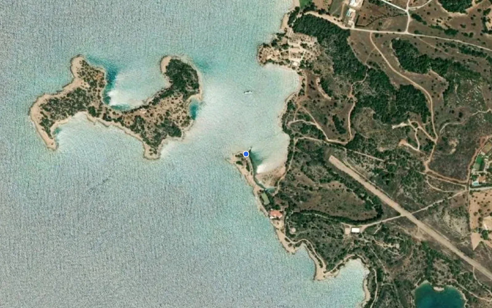 Satellite and nautical chart view of Porto Heli