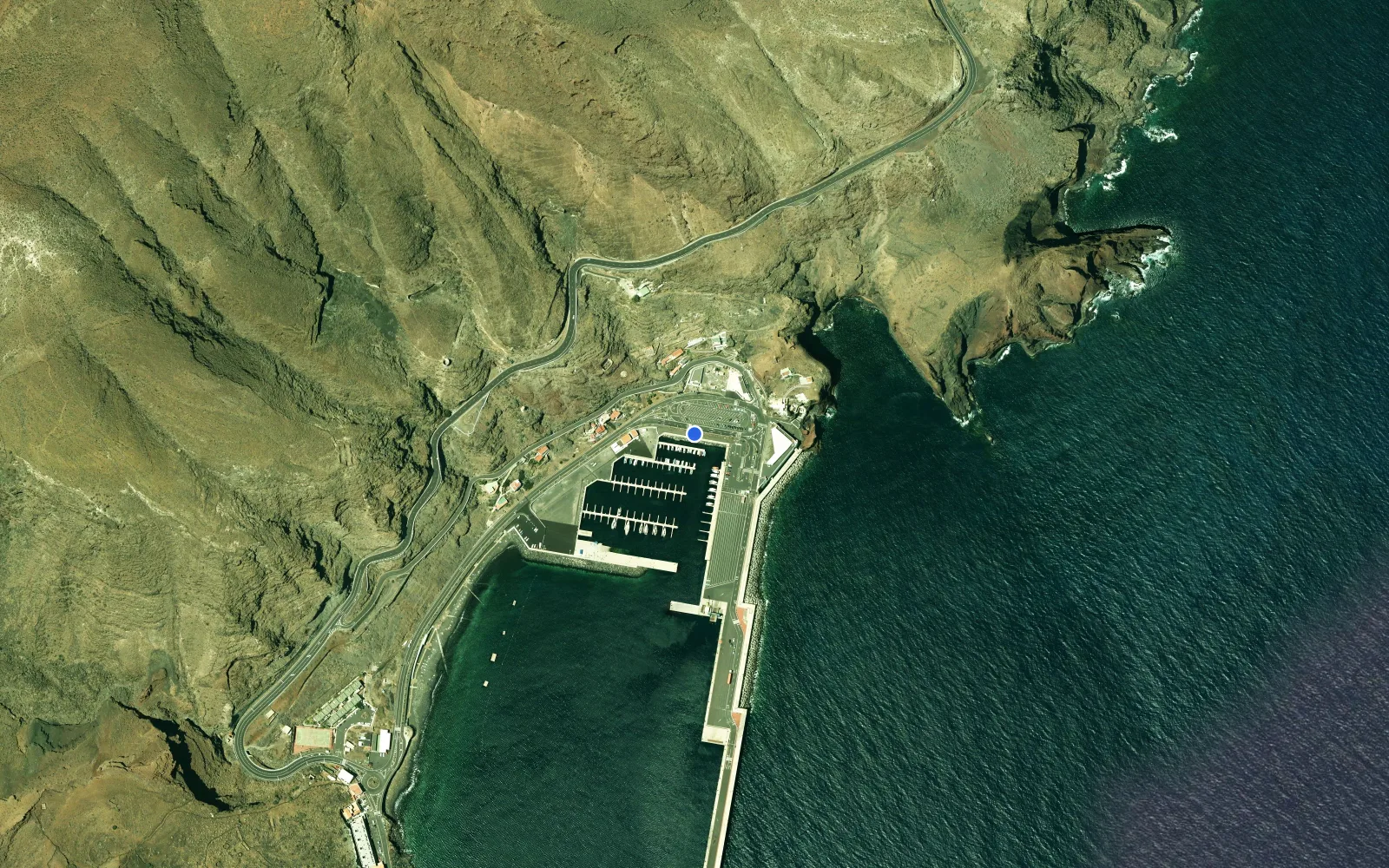 Satellite and nautical chart view of Puerto de La Estaca