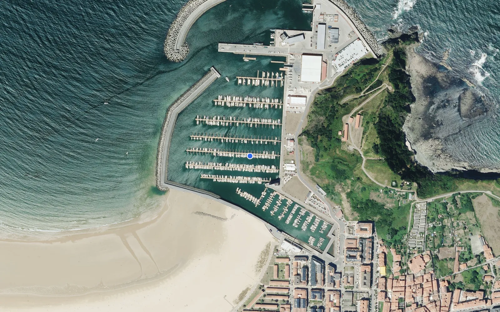 Puerto deportivo de Laredo