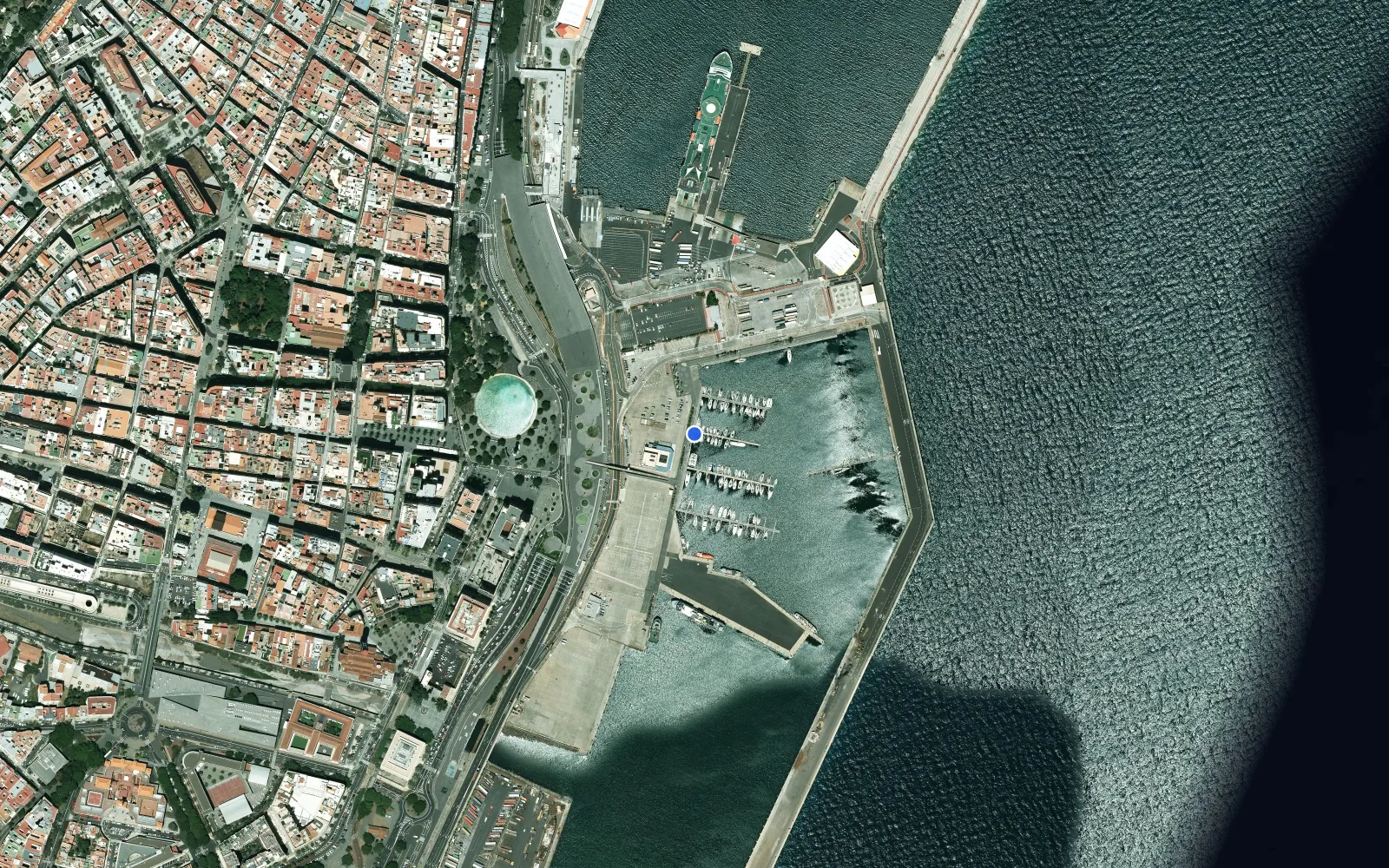 Satellite and nautical chart view of Santa Cruz de Tenerife Marina