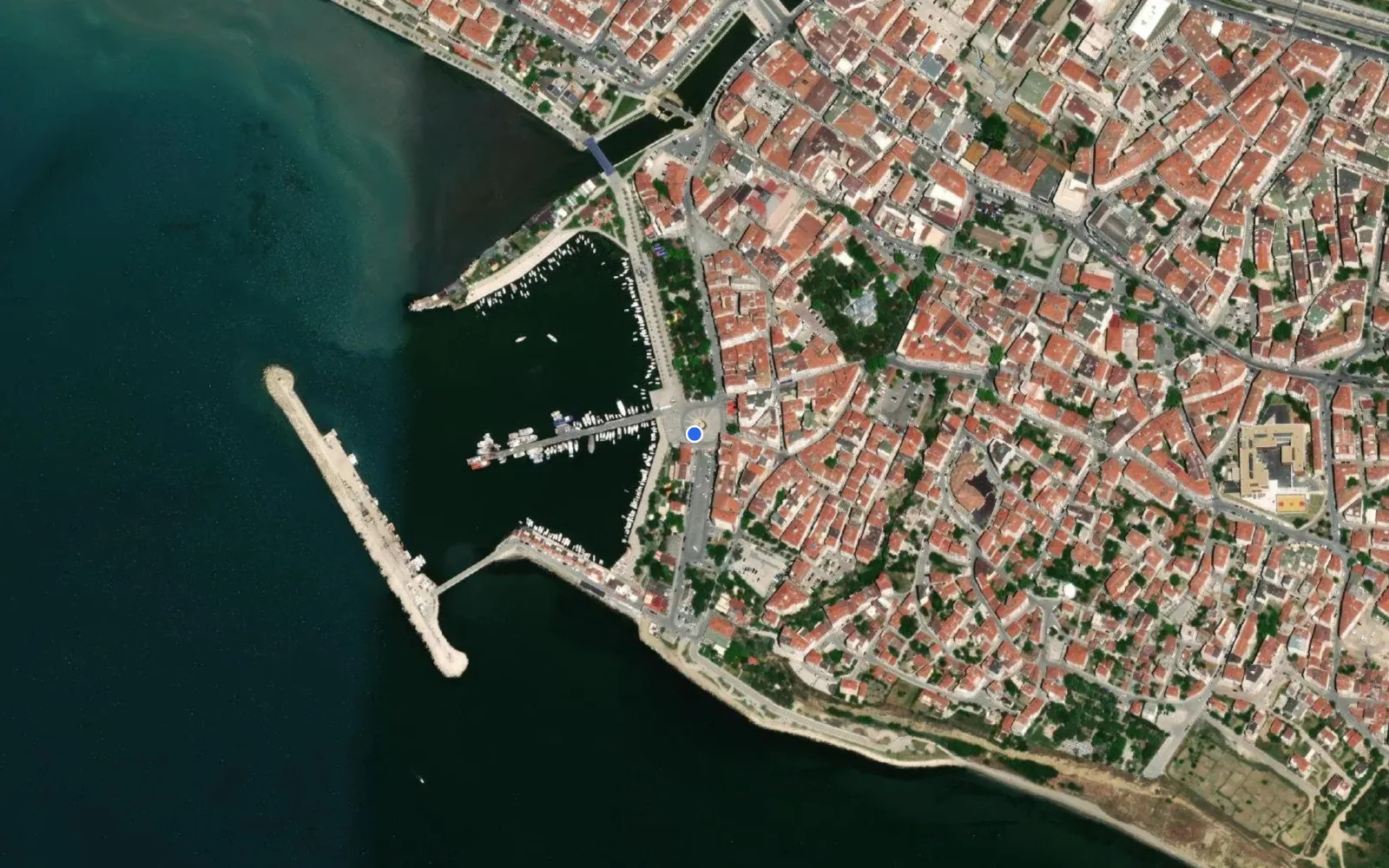 Satellite and nautical chart view of Silivri Marina