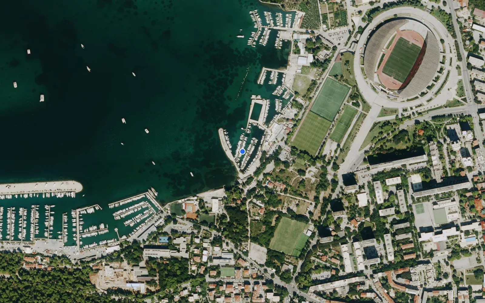 Satellite and nautical chart view of Sportska lucica Marjan