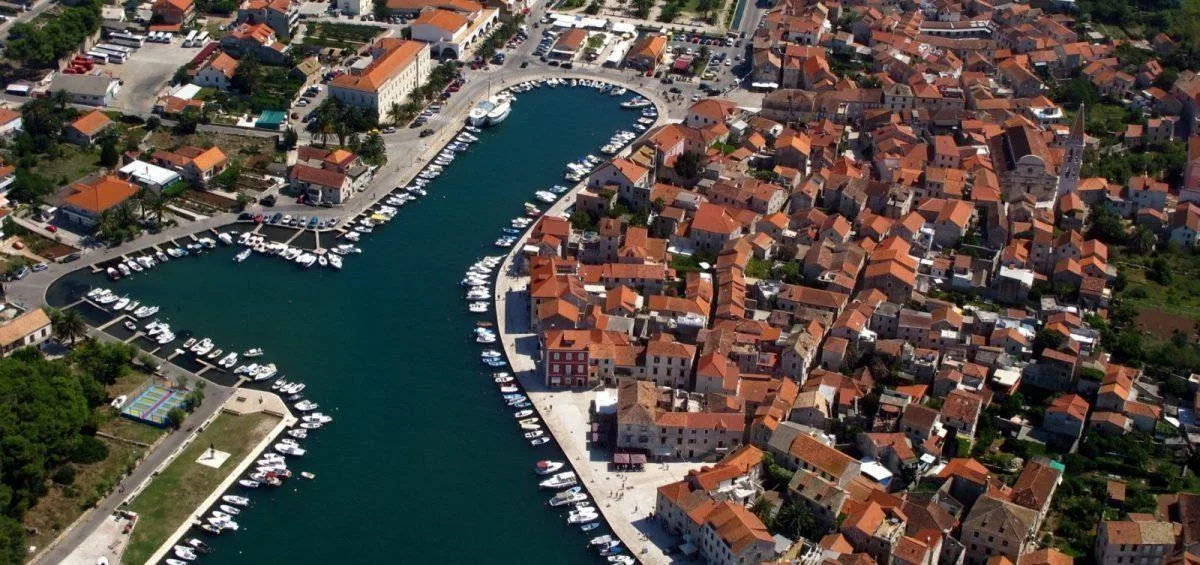 Stari Grad — photo 2 of 7