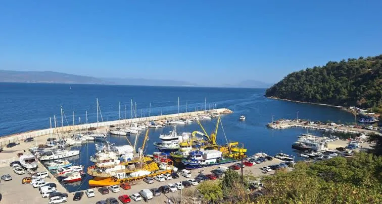 Tirilye Limanı