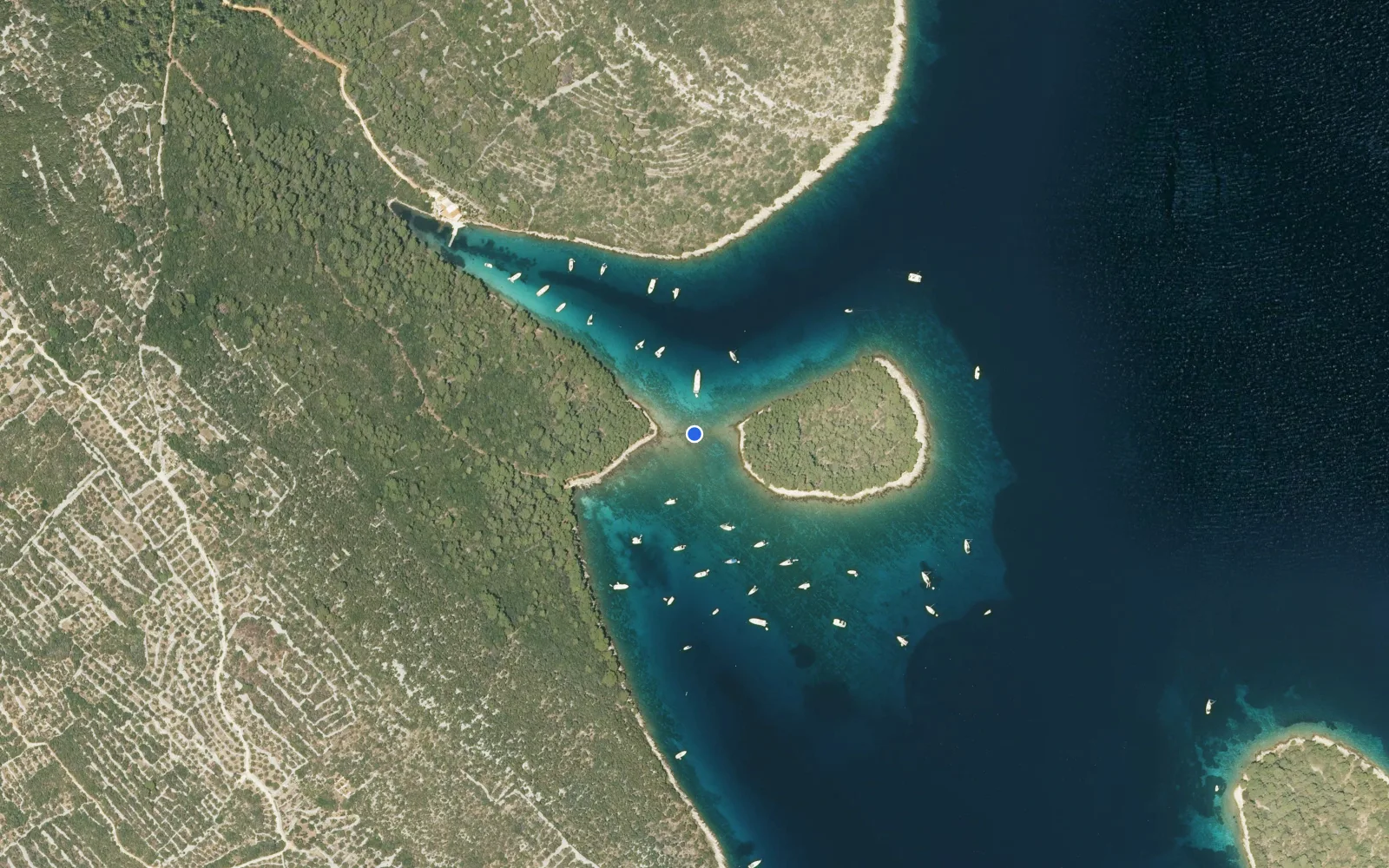 Satellite and nautical chart view of Vodenjak Mooring Buoy Field