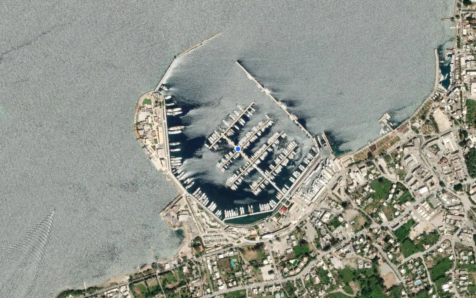 Satellite and nautical chart view of Yalıkavak Marina